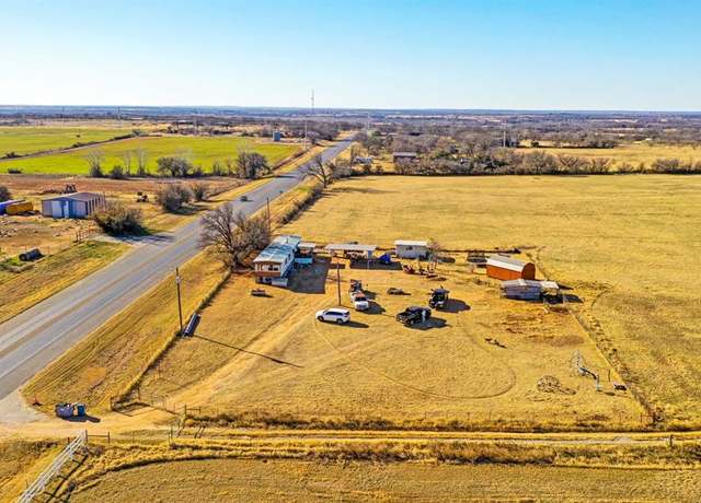 Property at 8450 Highway 16, De Leon, TX 76444, 3 beds, 2 baths