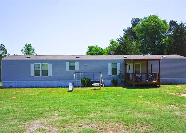 Property at 275 Wisteria Ln, Nacogdoches, TX 75964, 3 beds, 2 baths