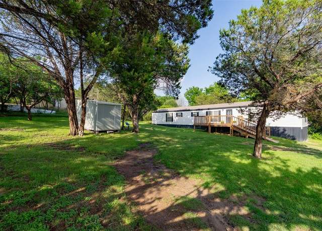 Property at 3625 Durango Trl, Granbury, TX 76048, 3 beds, 2 baths