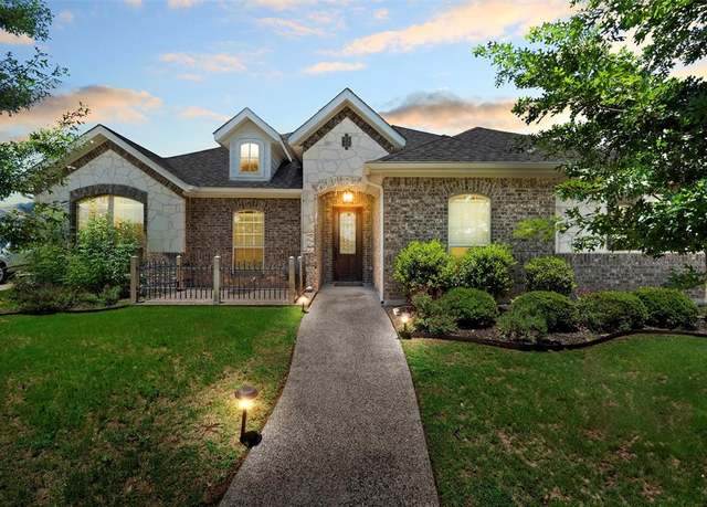 Property at 415 Sagebrush Ln, Mcgregor, TX 76657, 3 beds, 2 baths