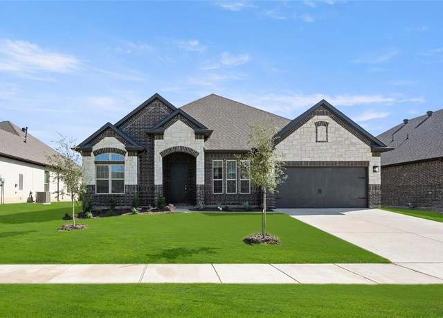 Property at 416 Lamb Ln, Waxahachie, TX 75167, 4 beds, 3 baths
