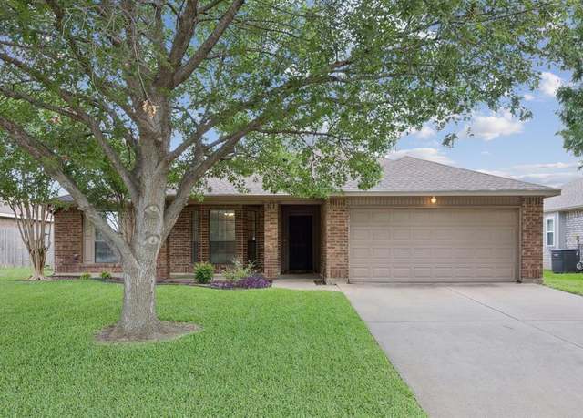 Property at 6560 Meadowlark Ln E, Watauga, TX 76148, 4 beds, 2 baths