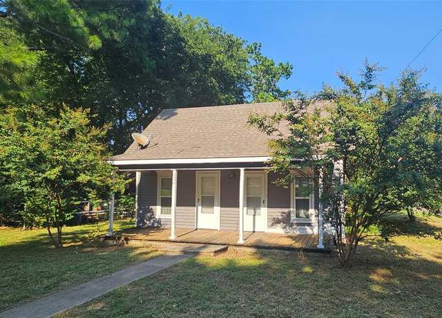 Property at 200 Trollinger St, Whitesboro, TX 76273, 1 bed, 1 bath