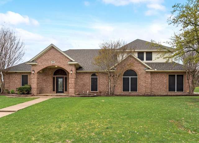Property at 10017 Seville Dr, Fort Worth, TX 76179, 4 beds, 3 baths