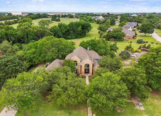 Property at 820 Windlake Cir, Heath, TX 75032, 4 beds, 3.5 baths