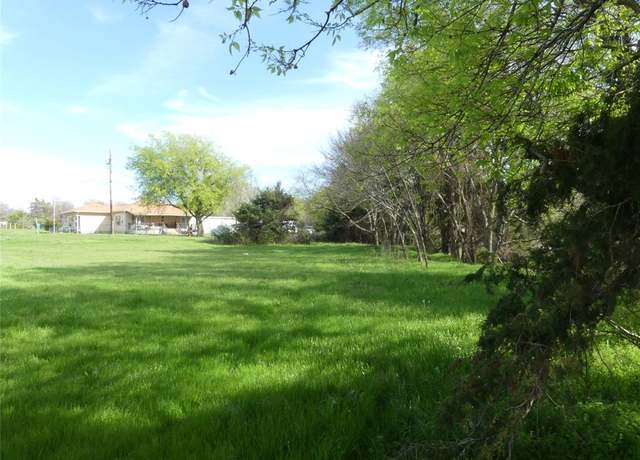 Property at 999 Live Oak St, Alvord, TX 76225
