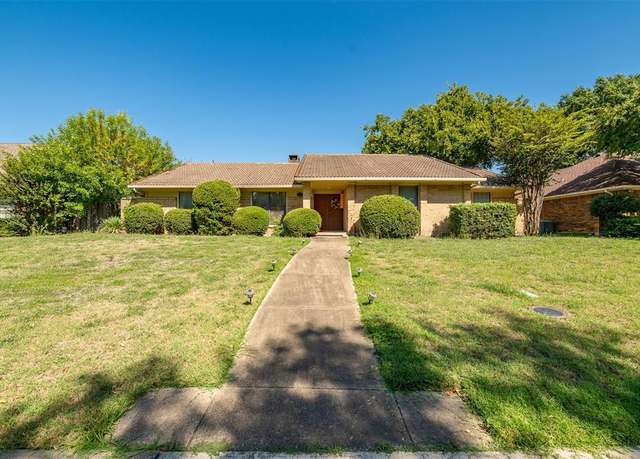 Property at 2806 Spartacus Dr, Grand Prairie, TX 75052, 4 beds, 3 baths