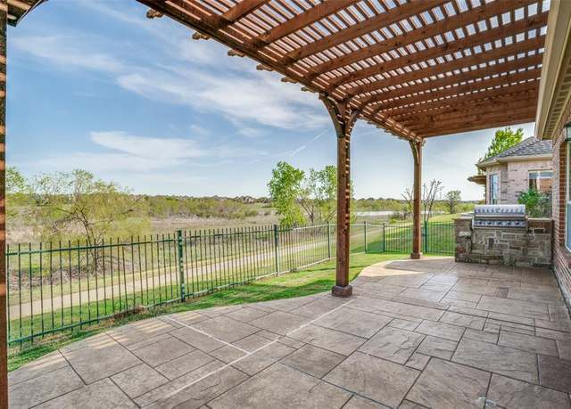 Property at 6672 Lincoln Hills Ct, Frisco, TX 75036, 3 beds, 2 baths