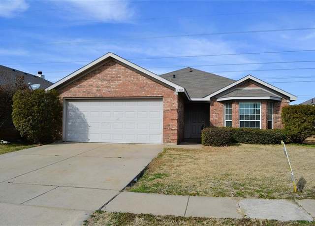 Property at 1305 Sierra Blanca Dr, Fort Worth, TX 76028, 3 beds, 2 baths
