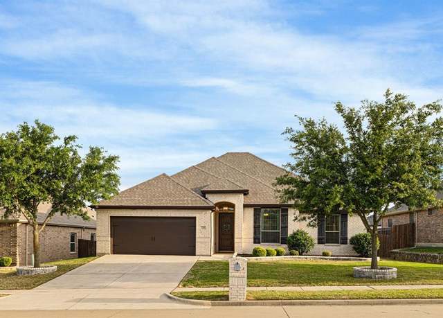 Property at 230 Heatherstone Dr, Midlothian, TX 76065, 4 beds, 2 baths