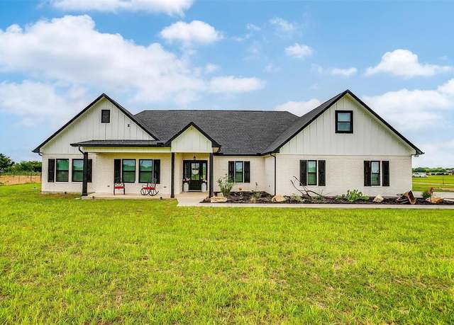 Property at 3095 County Road 905, Joshua, TX 76058, 4 beds, 3 baths