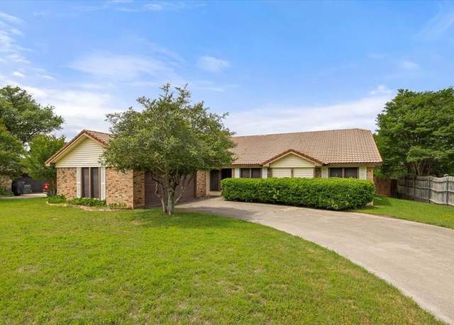 Property at 7748 Skylake Dr, Fort Worth, TX 76179, 3 beds, 2 baths