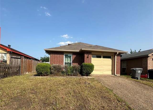 Property at 3840 Scarsdale Ln, Dallas, TX 75227, 3 beds, 2 baths