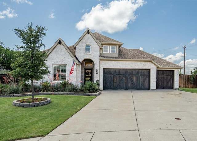 Property at 520 Royal Oaks Ln, Oak Point, TX 75068, 4 beds, 2.5 baths