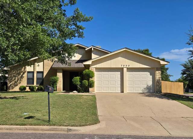 Property at 7000 Santa Rita Ct, Fort Worth, TX 76133, 3 beds, 2 baths