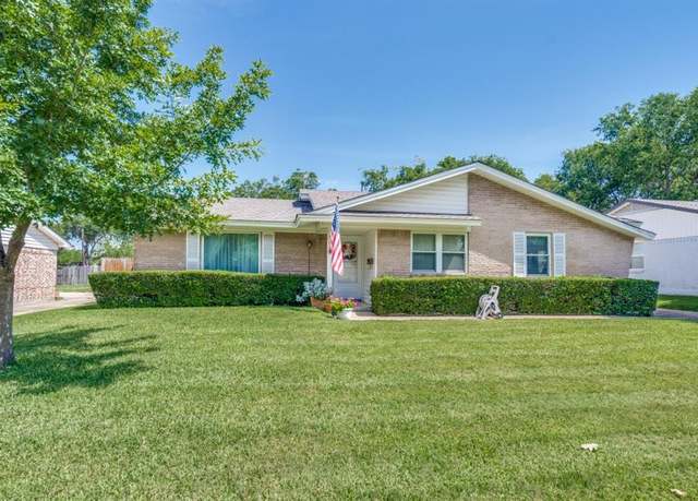 Property at 722 Westover Dr, Richardson, TX 75080, 3 beds, 2 baths