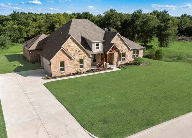 Property at 4243 Southern Oaks Dr, Royse City, TX 75189, 5 beds, 3 baths