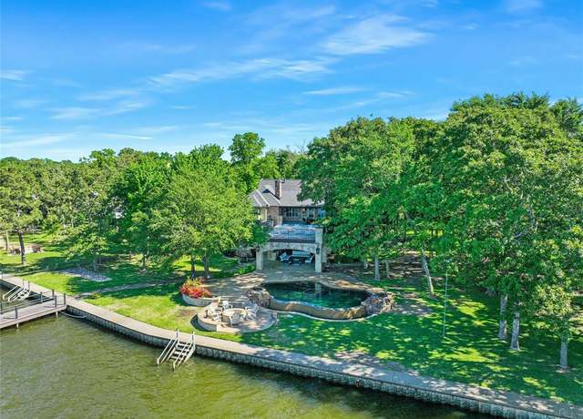 Property at 130 Diamond Point Dr, Mabank, TX 75156, 6 beds, 5.5 baths
