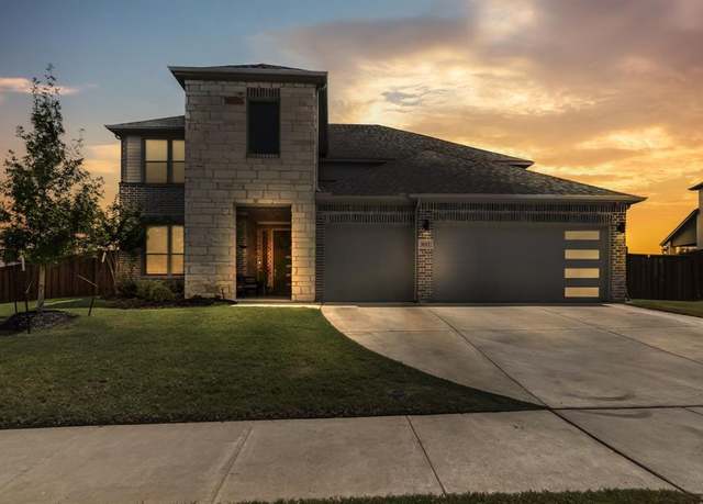 Property at 1613 Thunderbird Dr, Fort Worth, TX 76052, 5 beds, 4.5 baths