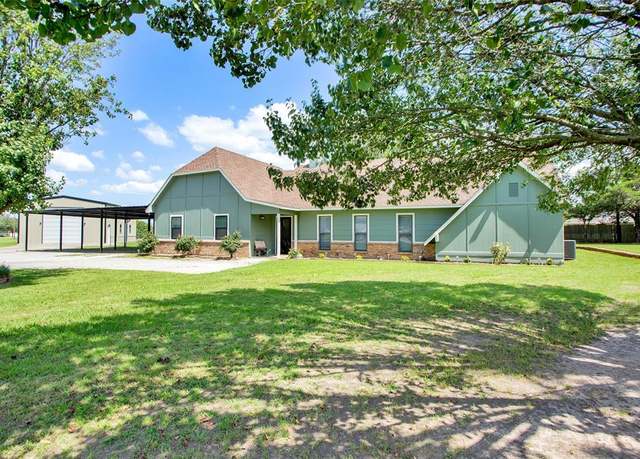 Property at 165 Meadowbrook Ct, Pottsboro, TX 75076, 3 beds, 3 baths