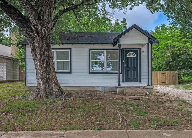 Property at 1236 E Powell Ave, Fort Worth, TX 76104, 2 beds, 1 bath