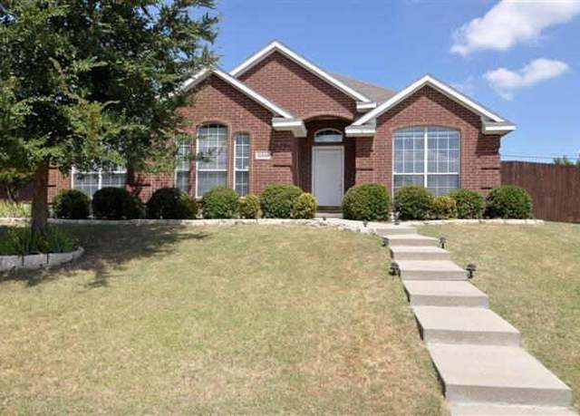 Property at 12308 Riviera Rd, Frisco, TX 75035, 3 beds, 2 baths