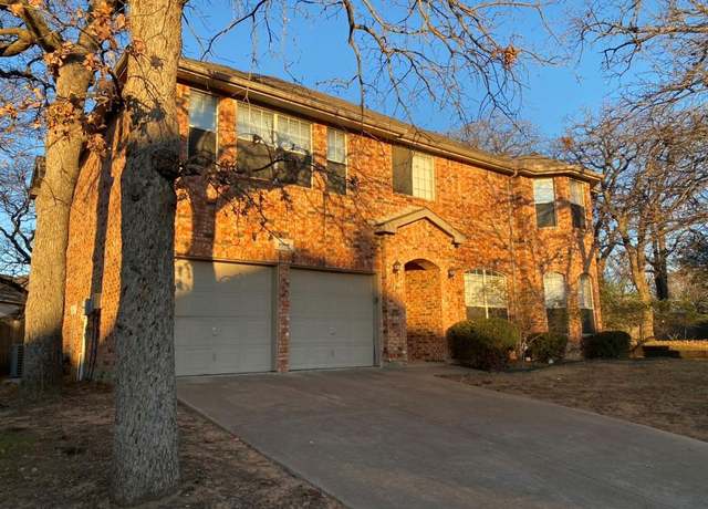 Property at 1600 Glendora Ct, Denton, TX 76210, 4 beds, 2.5 baths