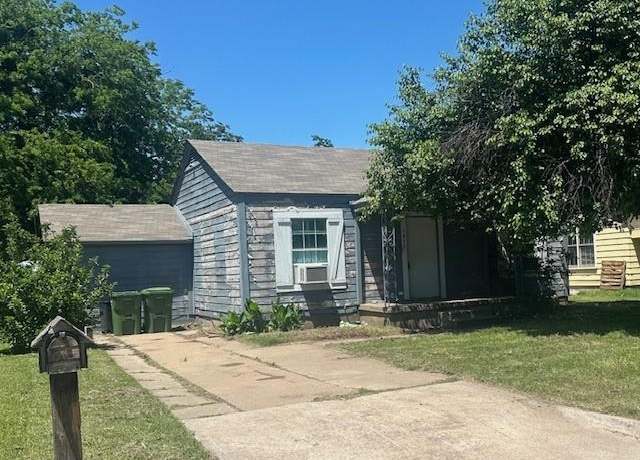 Property at 1011 SE 18th St, Mineral Wells, TX 76067, 3 beds, 2 baths