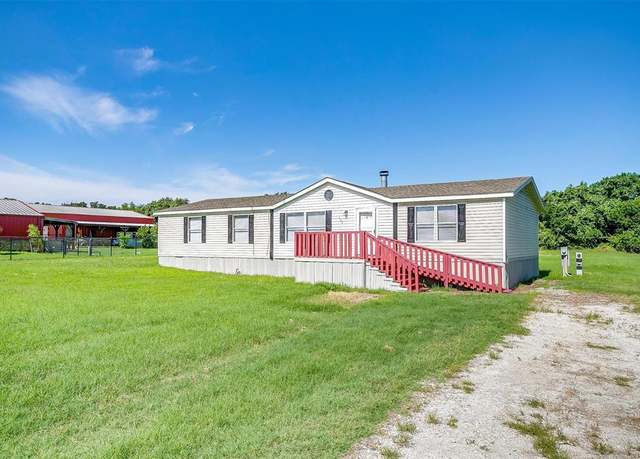 Property at 129 Clay Ct, Springtown, TX 76082, 3 beds, 2 baths