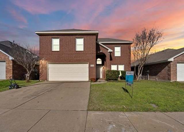 Property at 6028 Portridge Dr, Fort Worth, TX 76135, 4 beds, 2.5 baths