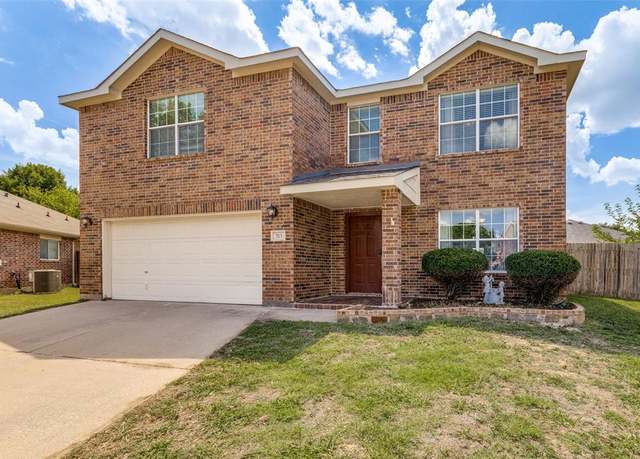 Property at 713 Devontree Ct, Fort Worth, TX 76052, 4 beds, 2.5 baths