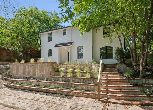 Property at 627 N Hampton Rd, Dallas, TX 75208, 4 beds, 2.5 baths