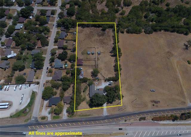 Property at 2004 S Stemmons St, Sanger, TX 76266, 3 beds, 2 baths