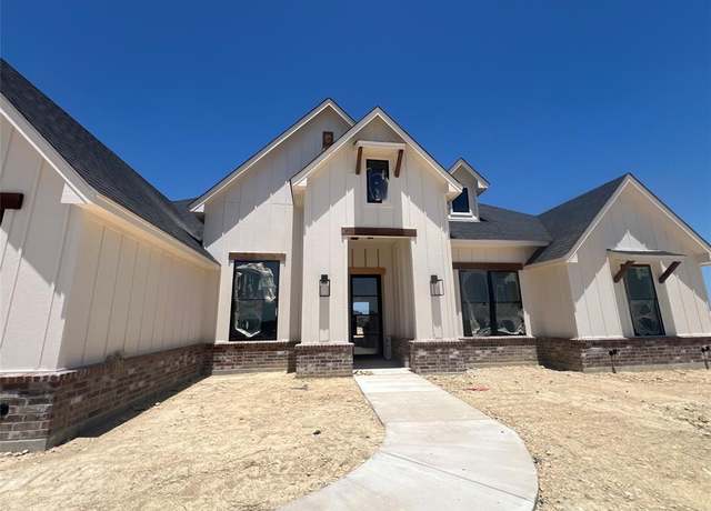 Property at 1023 Eagles Blf, Weatherford, TX 76087, 4 beds, 2.5 baths
