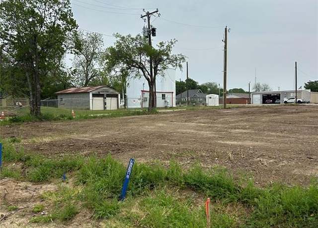 Property at 405 Grayson St, Pottsboro, TX 75076