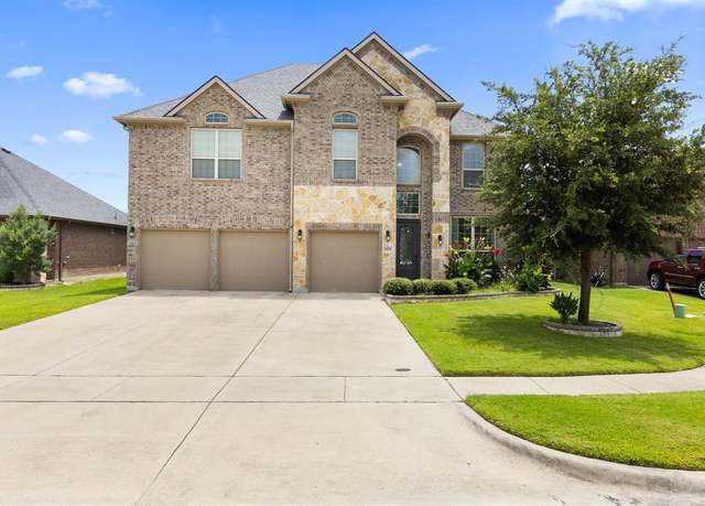Property at 2971 Loch Cir, Grand Prairie, TX 75054, 5 beds, 4 baths