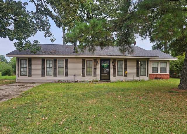 Property at 1013 Peyton Ave, Benton, LA 71006, 3 beds, 2 baths