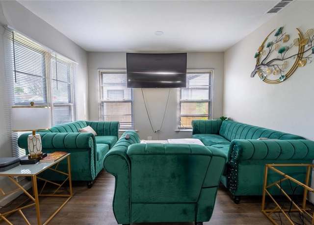 Property at 2334 Hudspeth Ave, Dallas, TX 75216, 3 beds, 2 baths