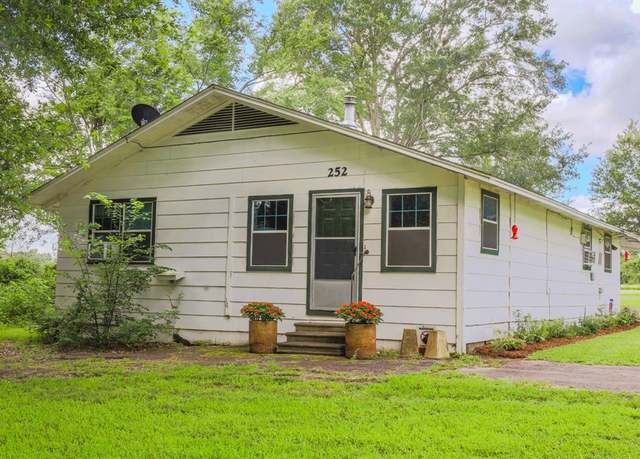 Property at 252 Vz County Road 1321, Grand Saline, TX 75140, 2 beds, 2 baths