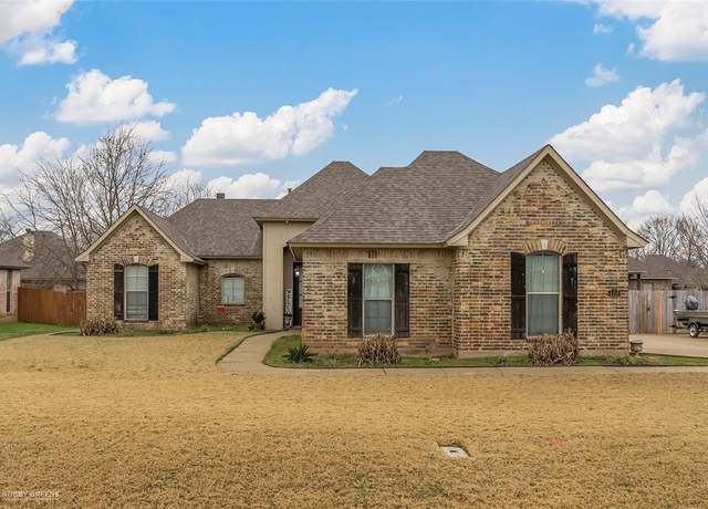 Property at 4108 Courtland Way, Benton, LA 71006, 3 beds, 2 baths