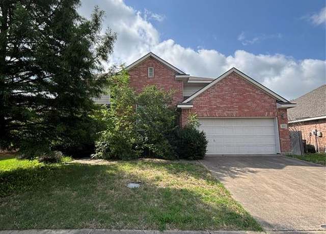 Property at 1021 San Antonio Dr, Forney, TX 75126, 5 beds, 3.5 baths