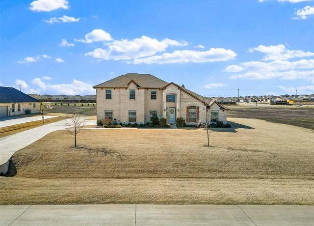Property at 1133 Barrix Dr, Forney, TX 75126, 5 beds, 3 baths