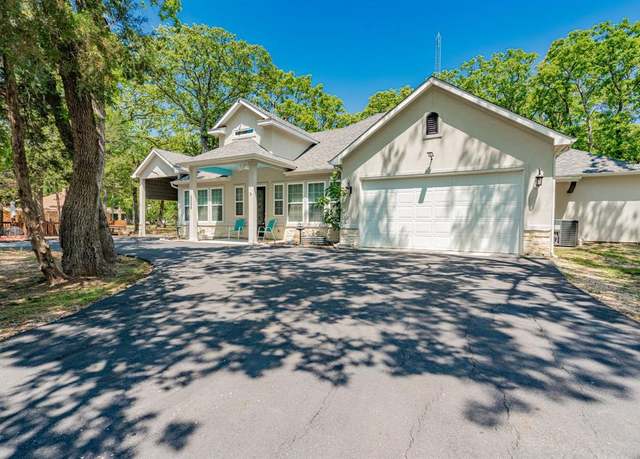 Property at 2526 Fox Point Cir, Quinlan, TX 75474, 3 beds, 3 baths