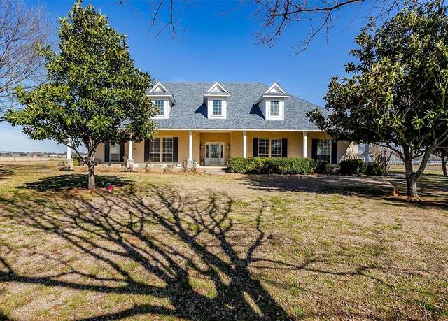 Property at 131 Bear Path Trl, Fort Worth, TX 76126, 3 beds, 2 baths