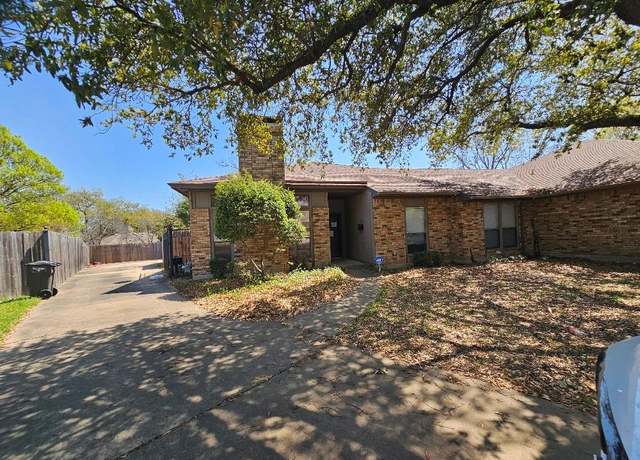 Property at 4513 Altamesa Blvd, Fort Worth, TX 76133, 3 beds, 2 baths