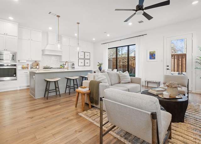 Property at 2249 Rook Dr, Dallas, TX 75211, 3 beds, 2.5 baths