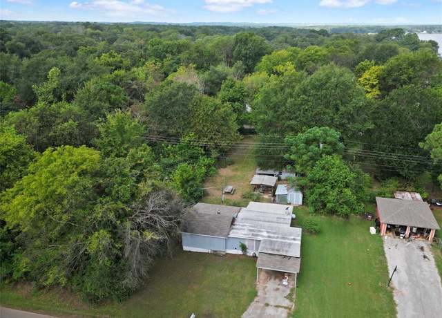 Property at 11008 Hillside Dr, Frankston, TX 75763, 2 beds, 1 bath