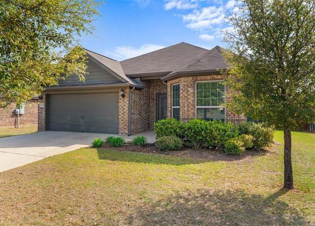 Property at 1817 Golden Gate Dr, Crowley, TX 76036, 3 beds, 2 baths