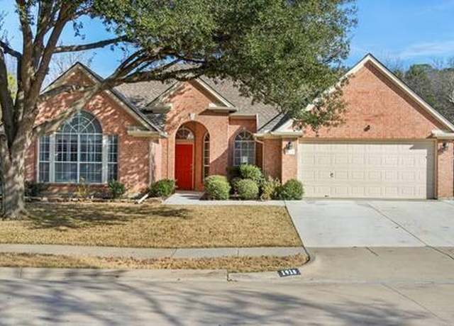 Property at 1918 Palace Dr, Grand Prairie, TX 75050, 4 beds, 2 baths