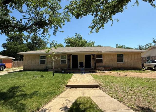Property at 2505 Normont Cir, Fort Worth, TX 76103, 4 beds, 2 baths